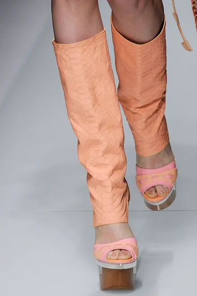 Look 38